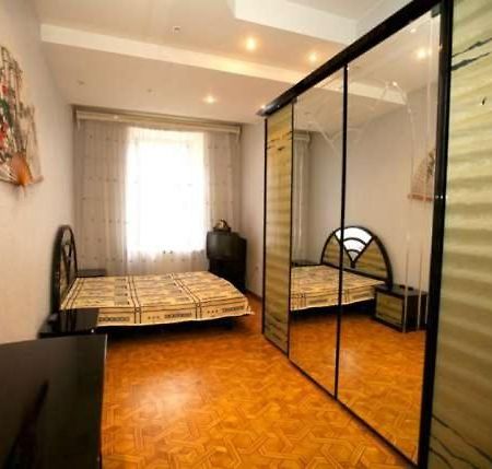 Flat in the city center Odessa Exterior foto